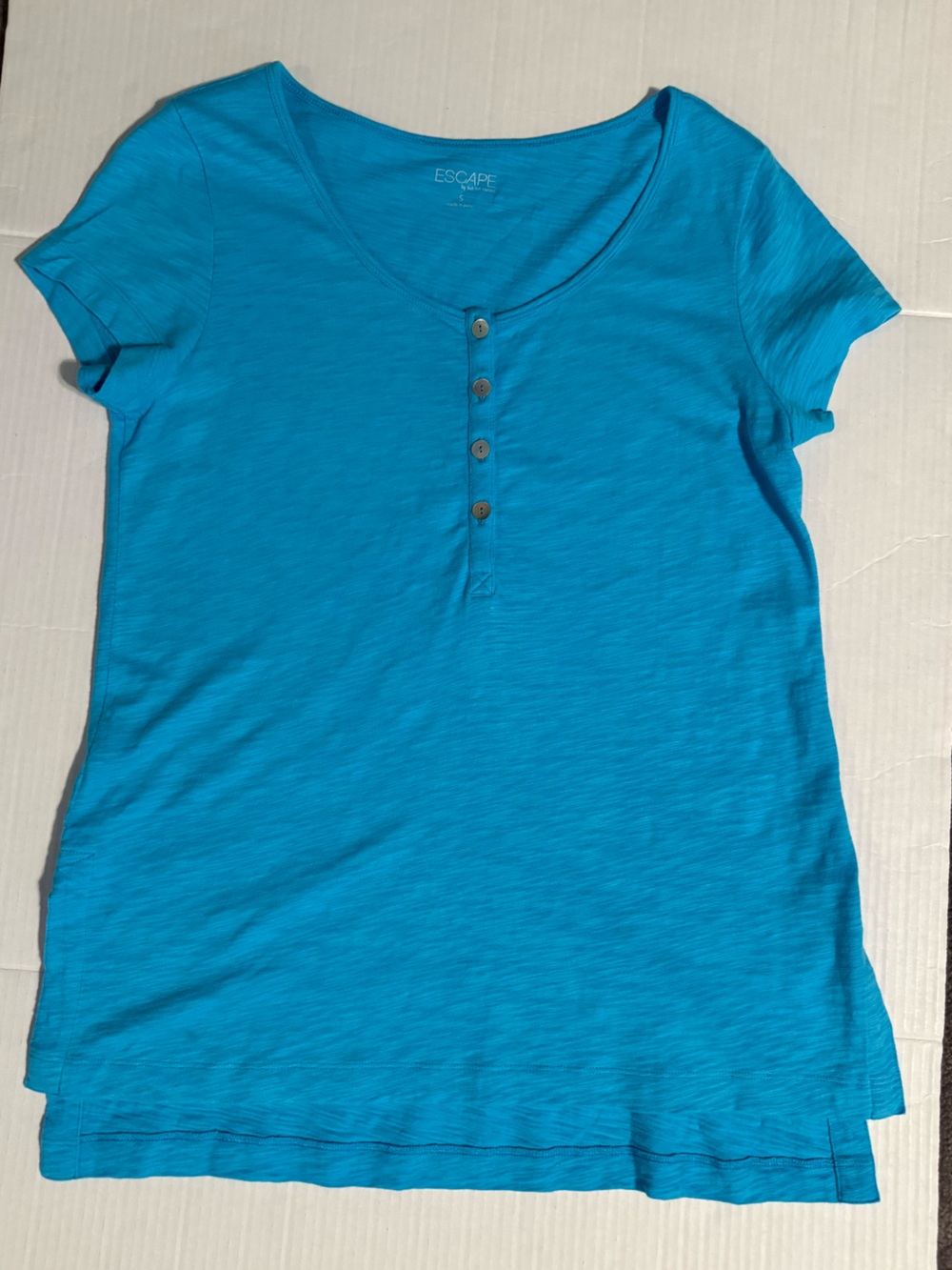 Women's Short Sleeve Henley Top — Turquoise Blue size small by escapes